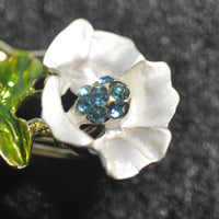 Flower Pin, White A3/11-2